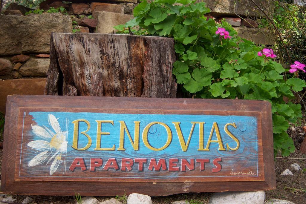 Aparthotel Efta Anemi - Benovias Karfás Exteriér fotografie